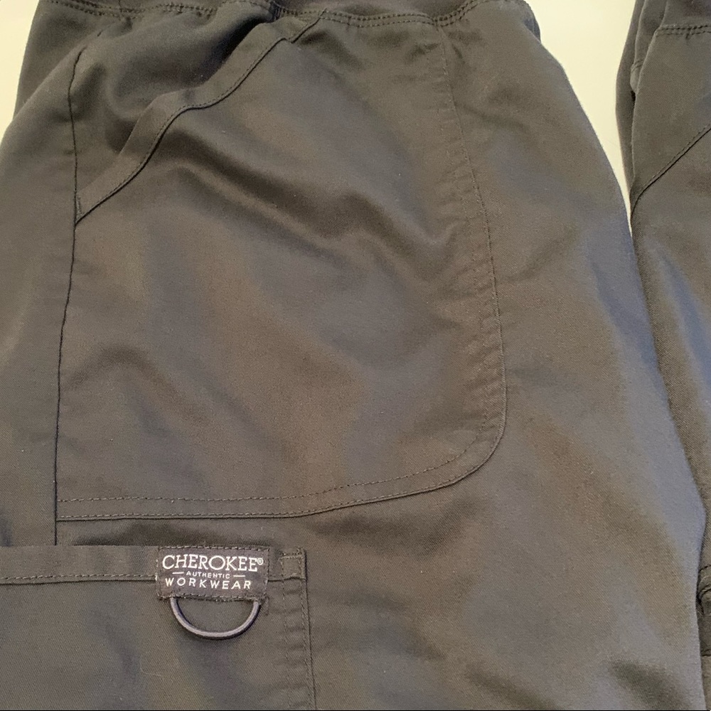 🍁 Cherokee scrub bottoms